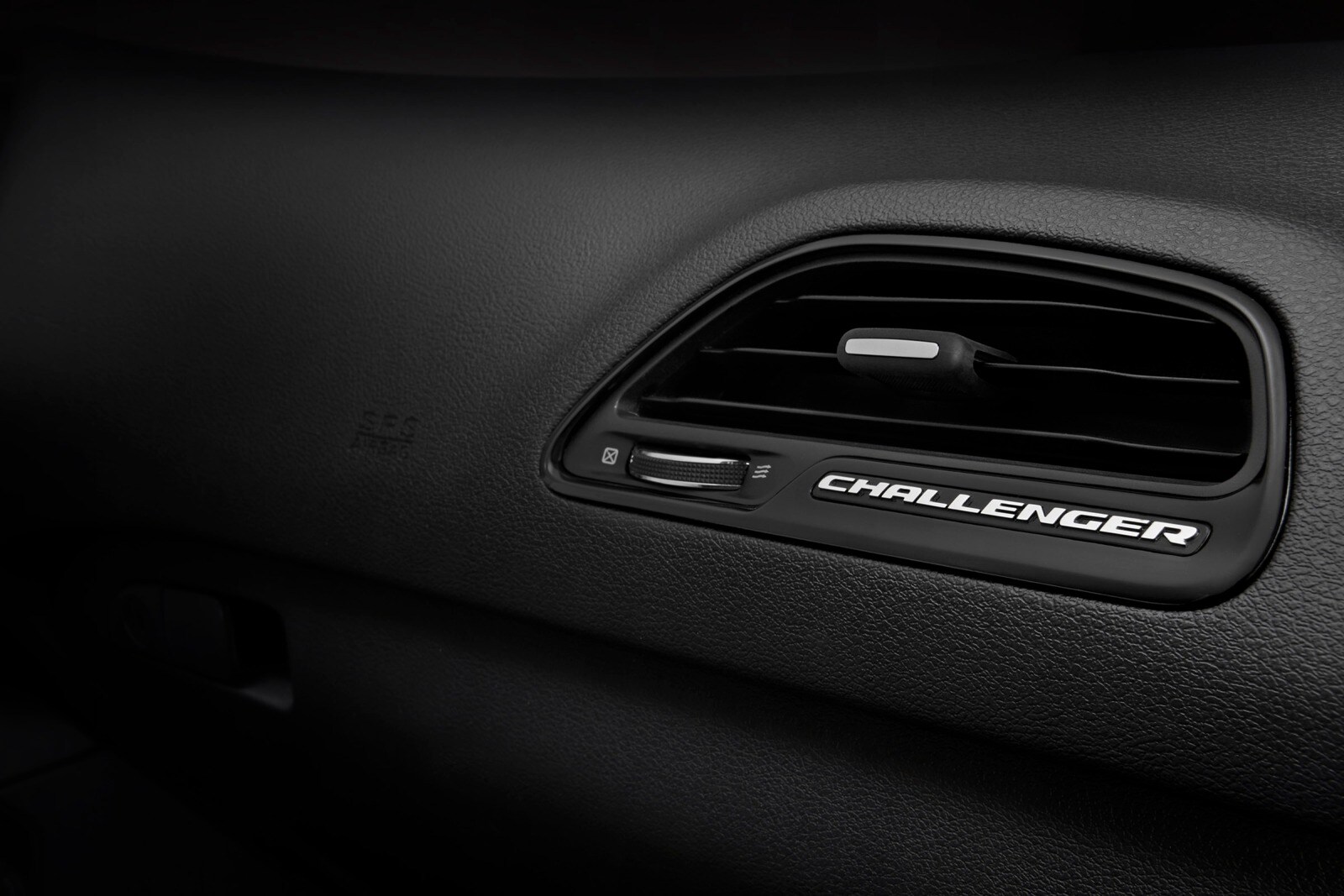 2018 Dodge Challenger interior DETAIL