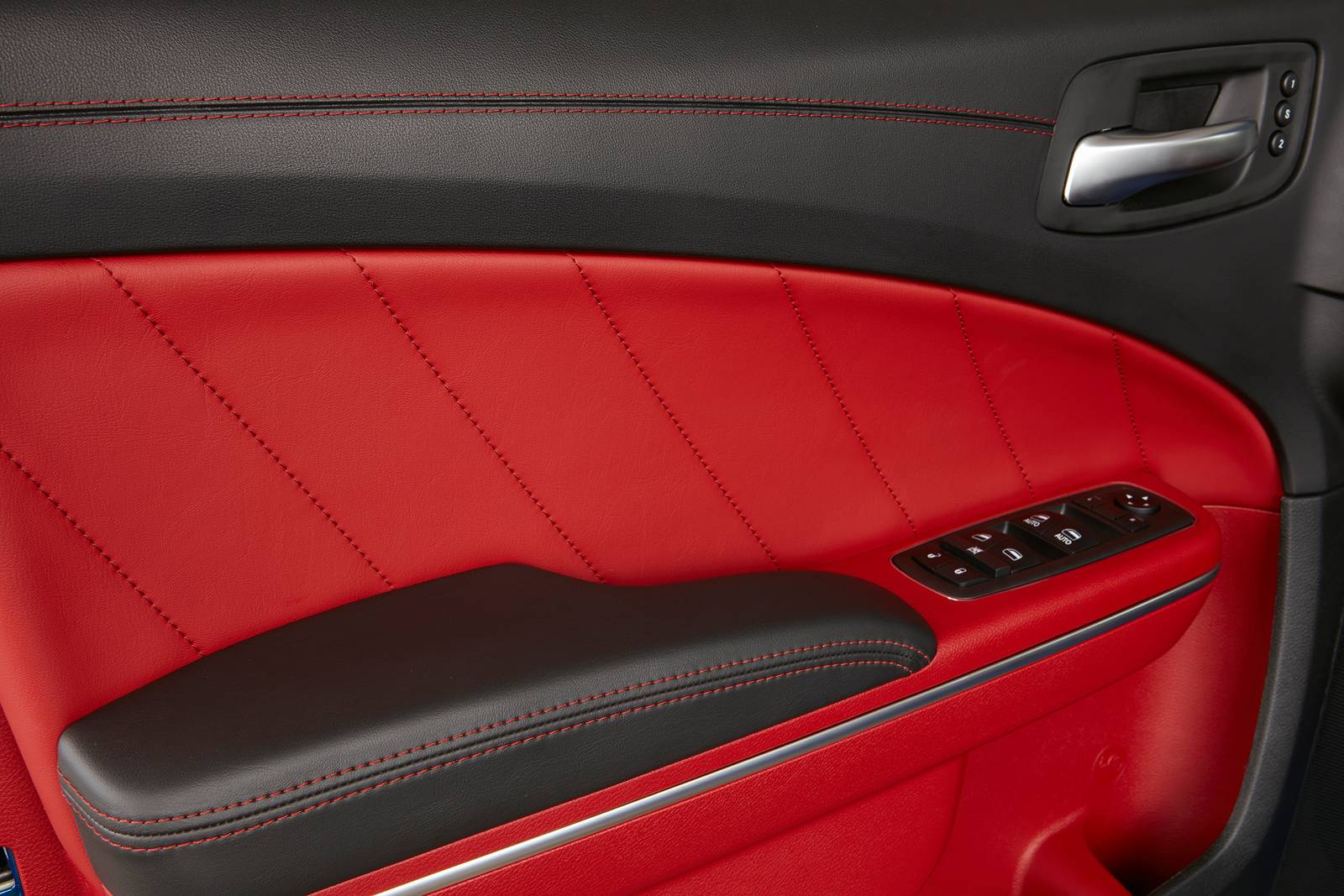 2019 Dodge Charger interior DETAIL