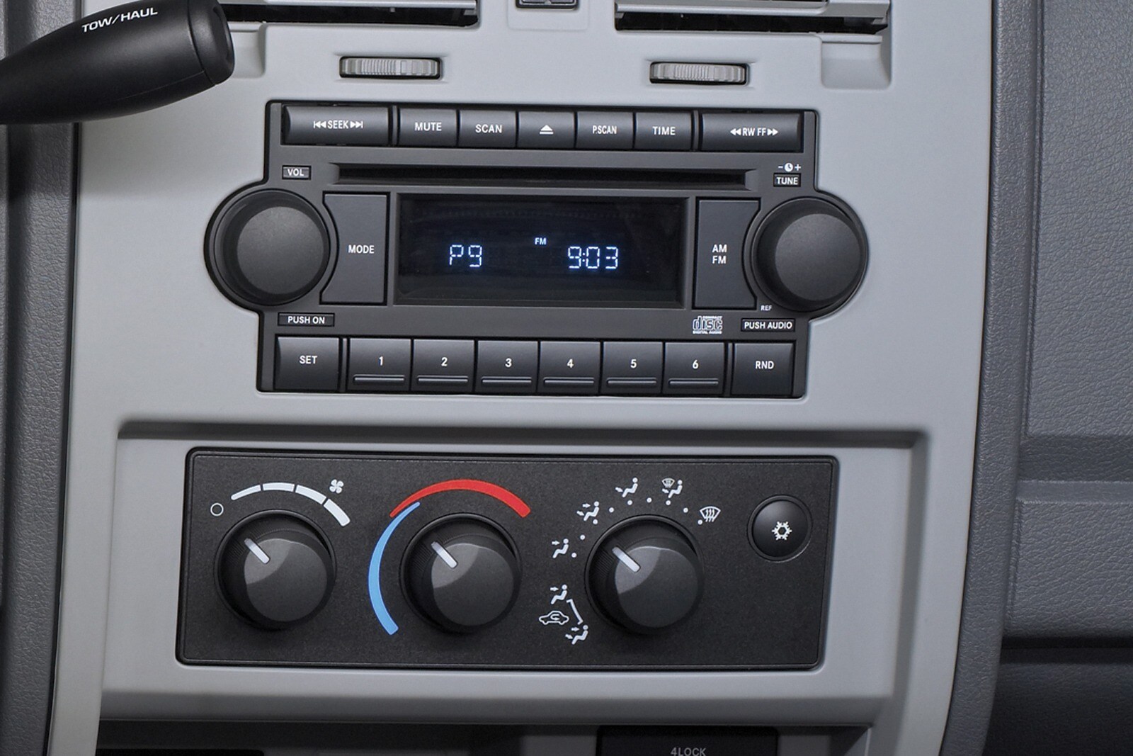 2007 Dodge Dakota interior CC