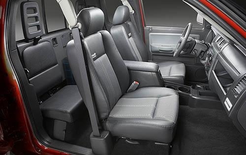 2008 Dodge Dakota interior I