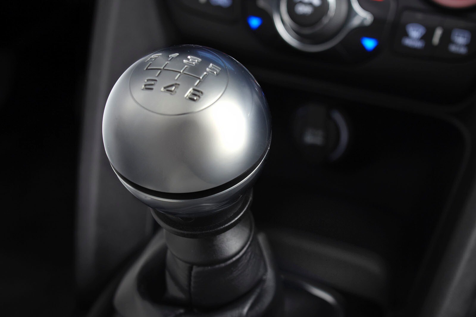 2013 Dodge Dart interior SHF