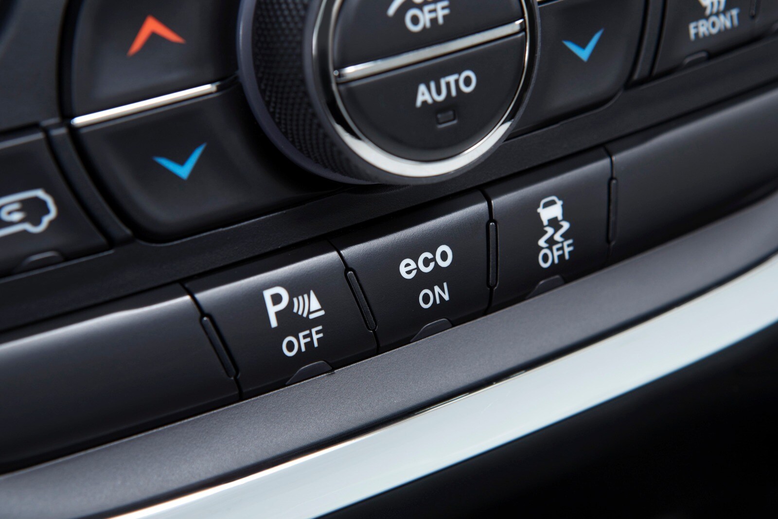 2014 Dodge Durango front safety DETAIL