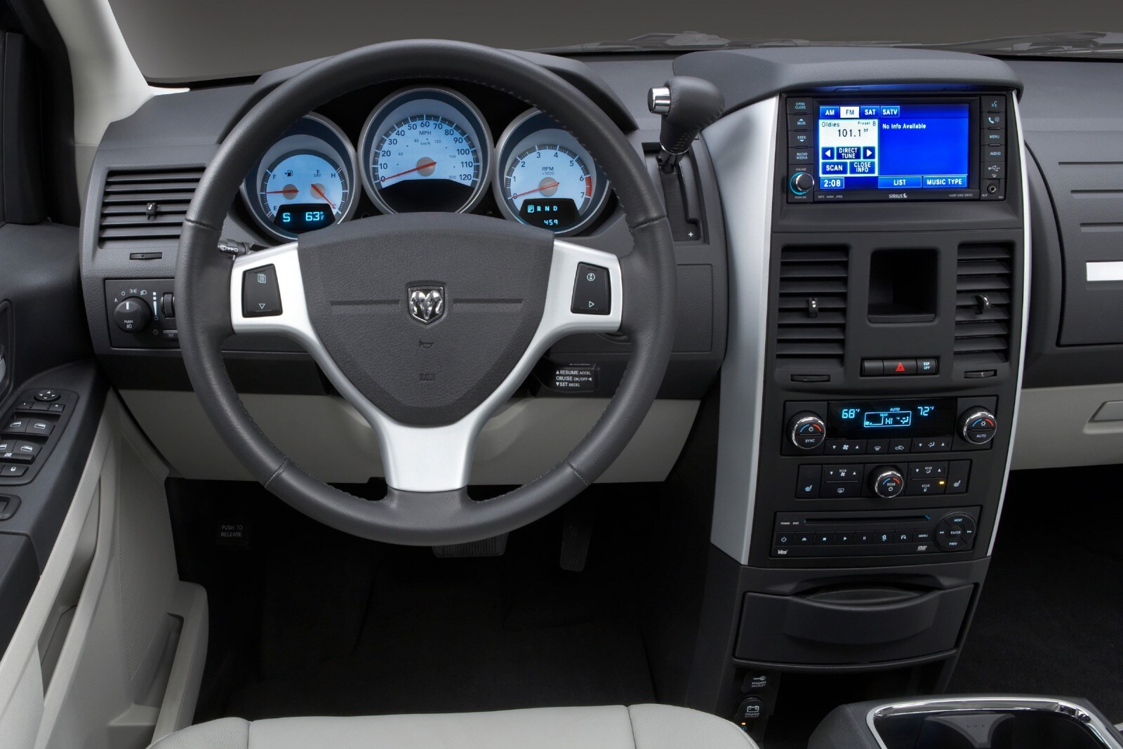 2010 Dodge Grand Caravan interior D