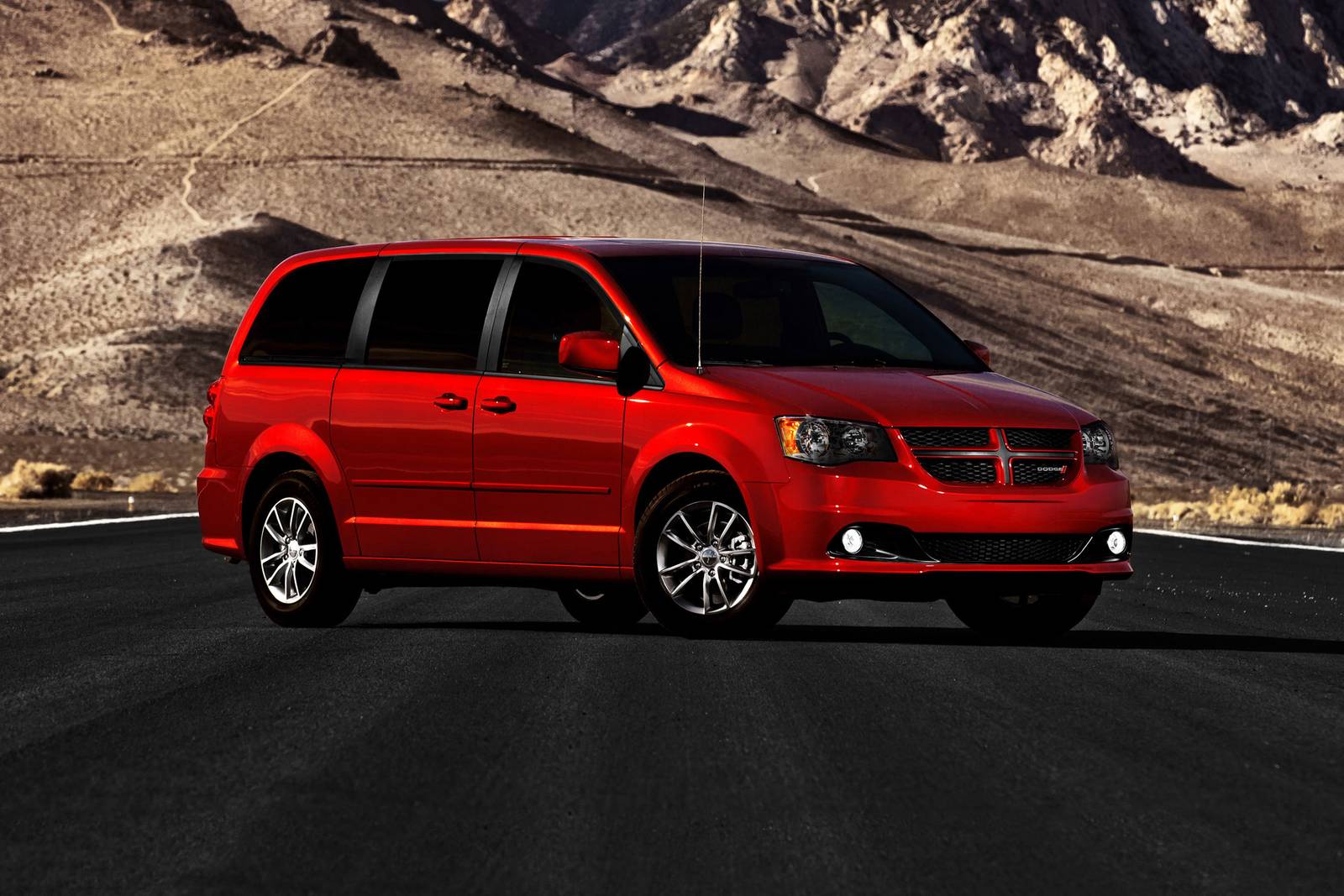 Dodge Grand Caravan GT Fleet Passenger Minivan Exterior