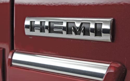 2005 Dodge Magnum exterior FBDG