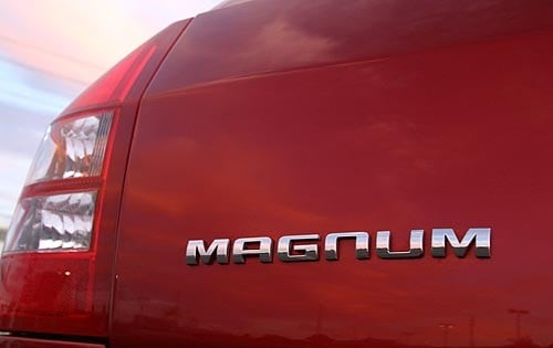 2005 Dodge Magnum exterior FBDG