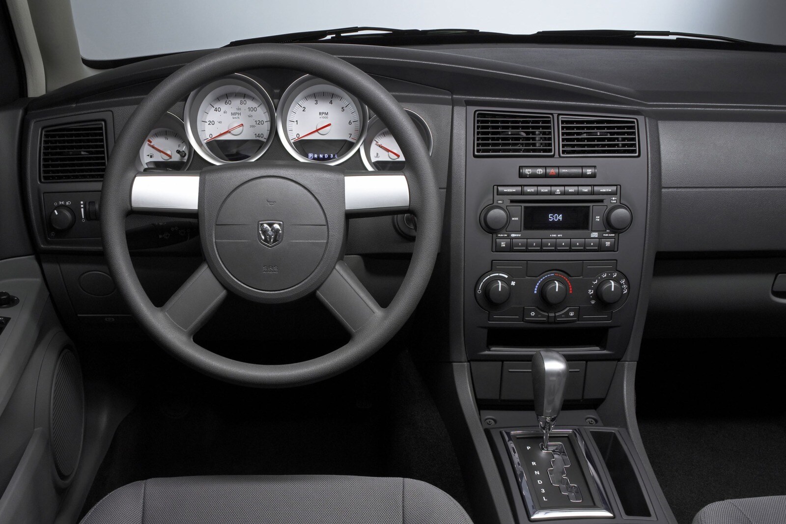 2007 Dodge Magnum interior D
