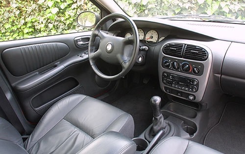 2000 Dodge Neon interior I