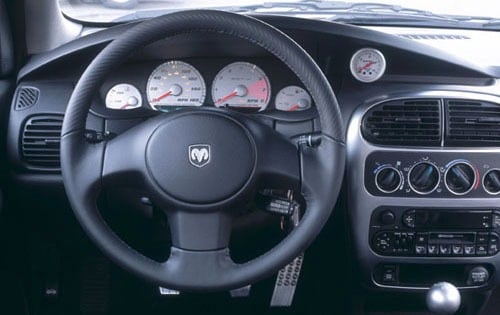 2003 Dodge Neon interior D