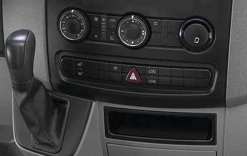2007 Dodge Sprinter interior CC