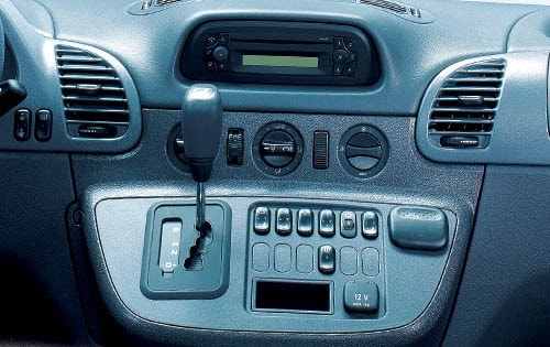 2003 Dodge Sprinter interior CC