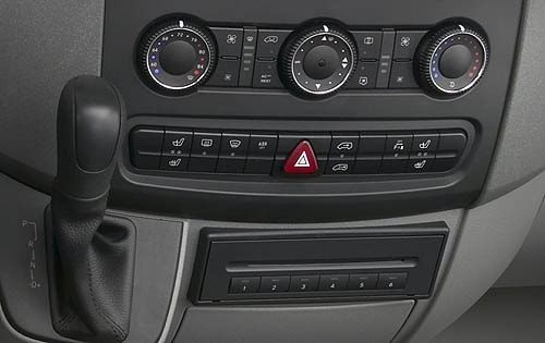 2007 Dodge Sprinter interior CC