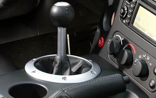 2010 Dodge Viper interior CC