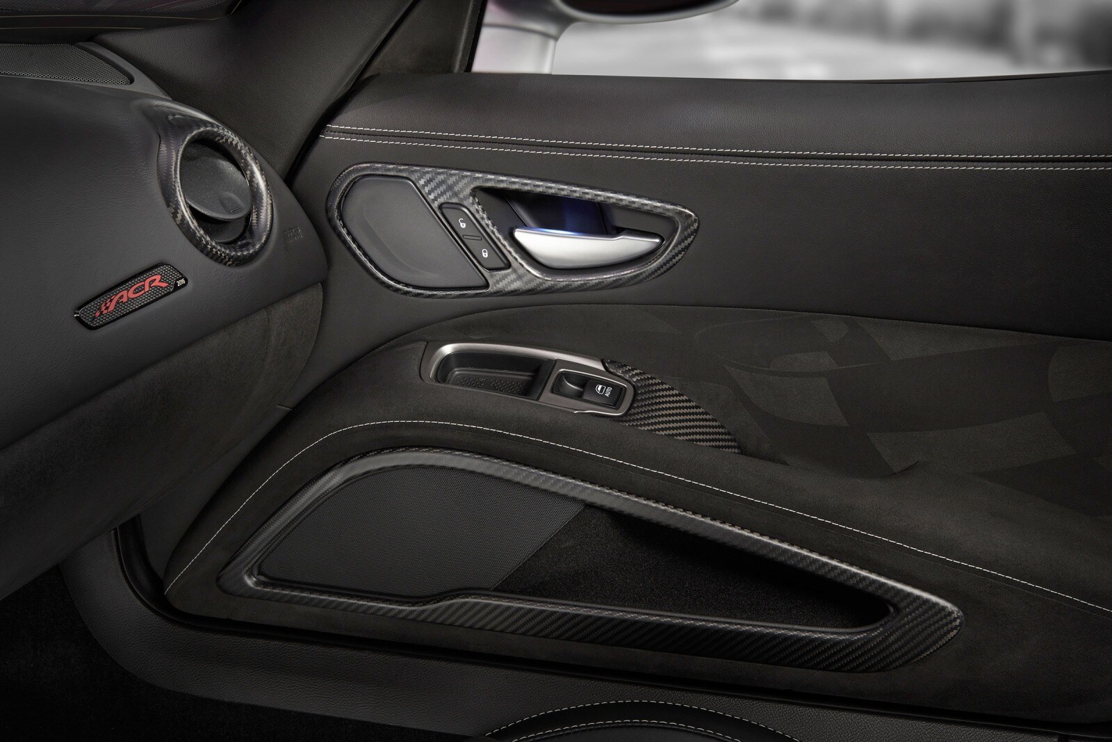2016 Dodge Viper interior DETAIL