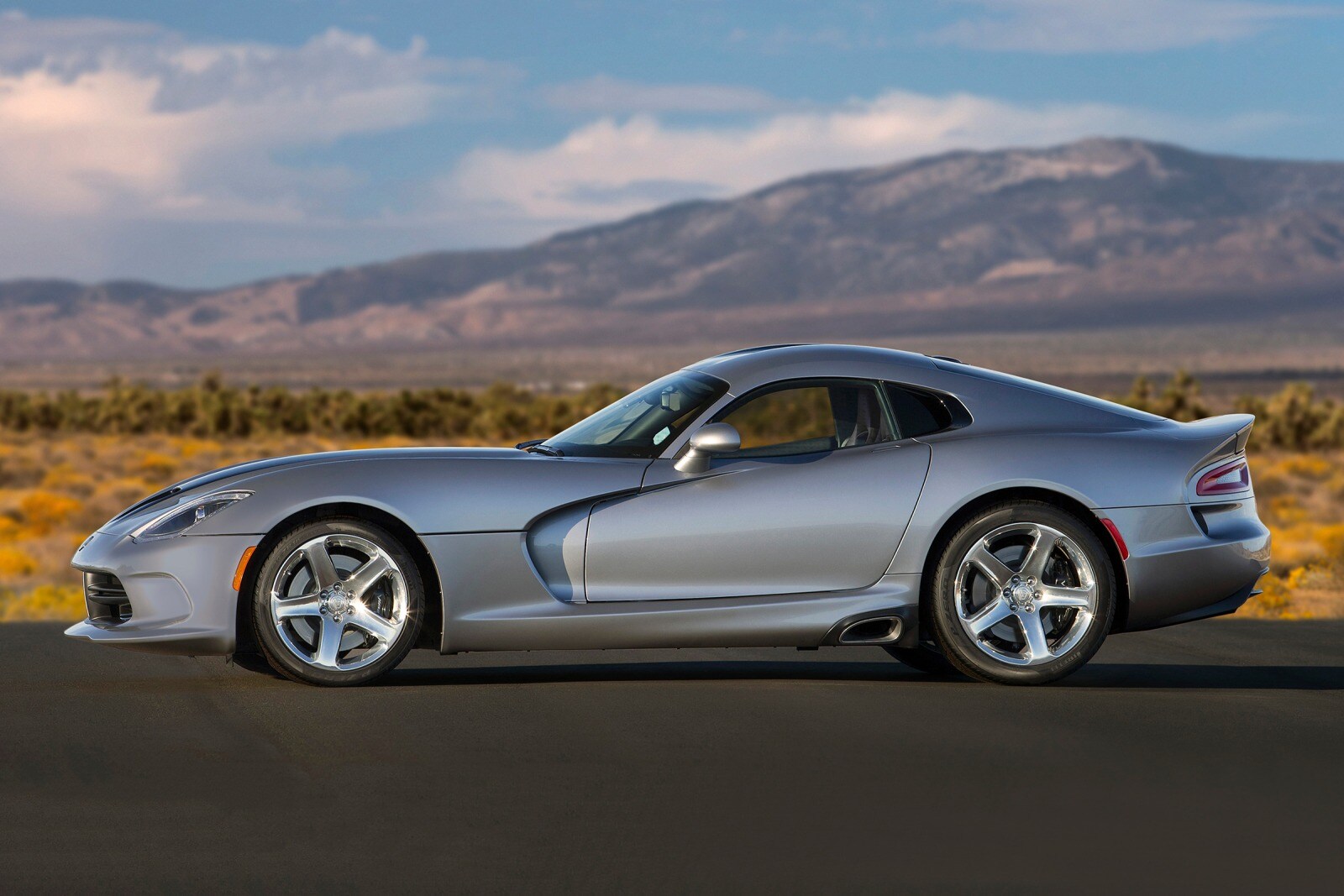 2016 Dodge Viper — OEM photo 4