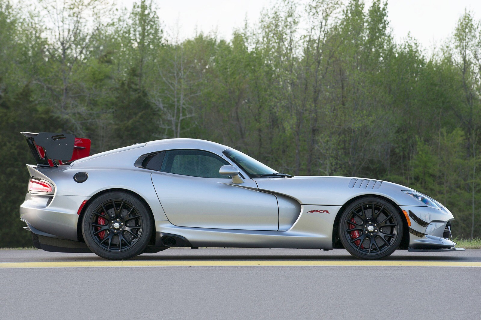 2017 Dodge Viper exterior F