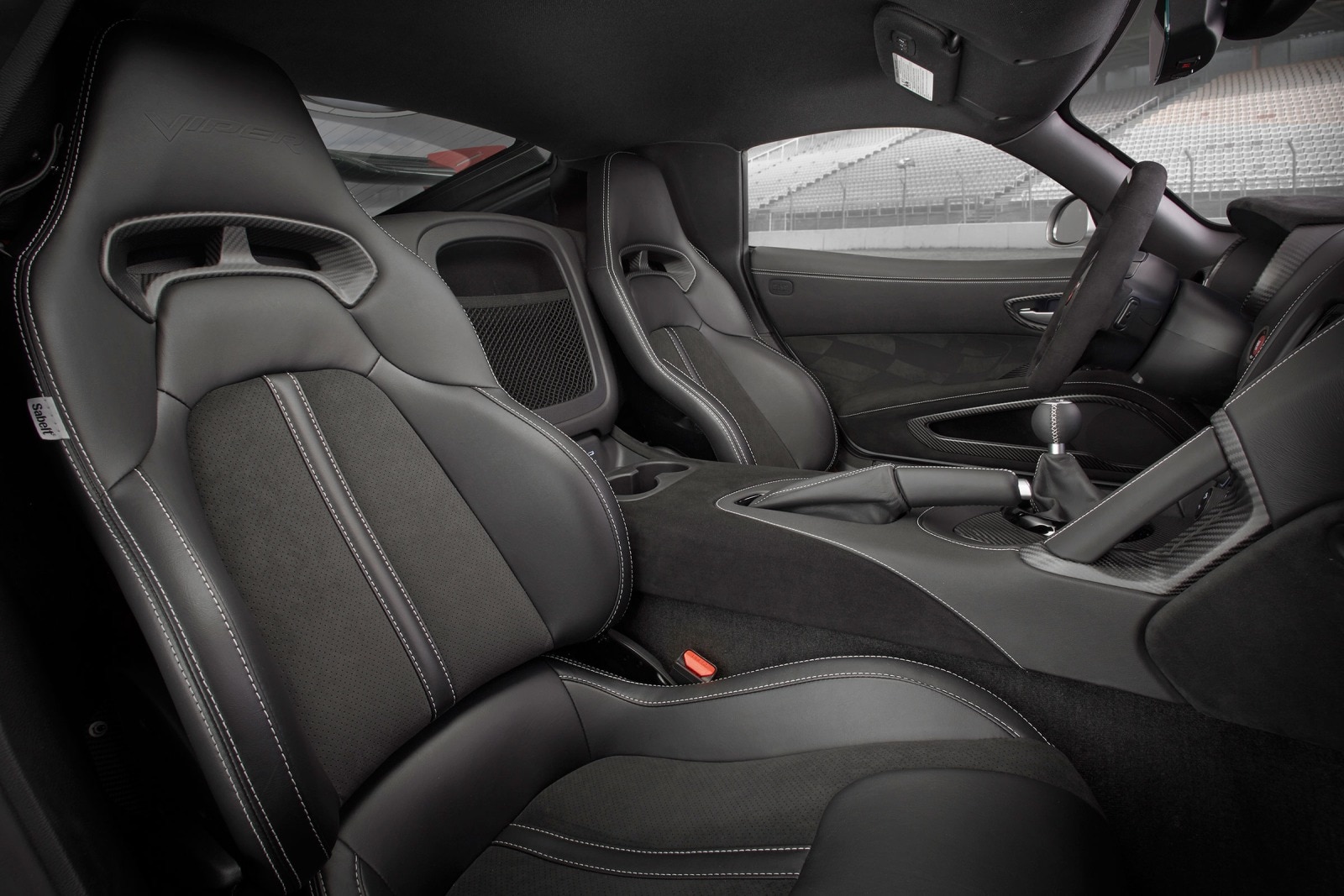 2017 Dodge Viper interior I