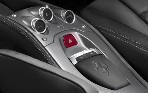 2010 Ferrari 458 Italia interior CC
