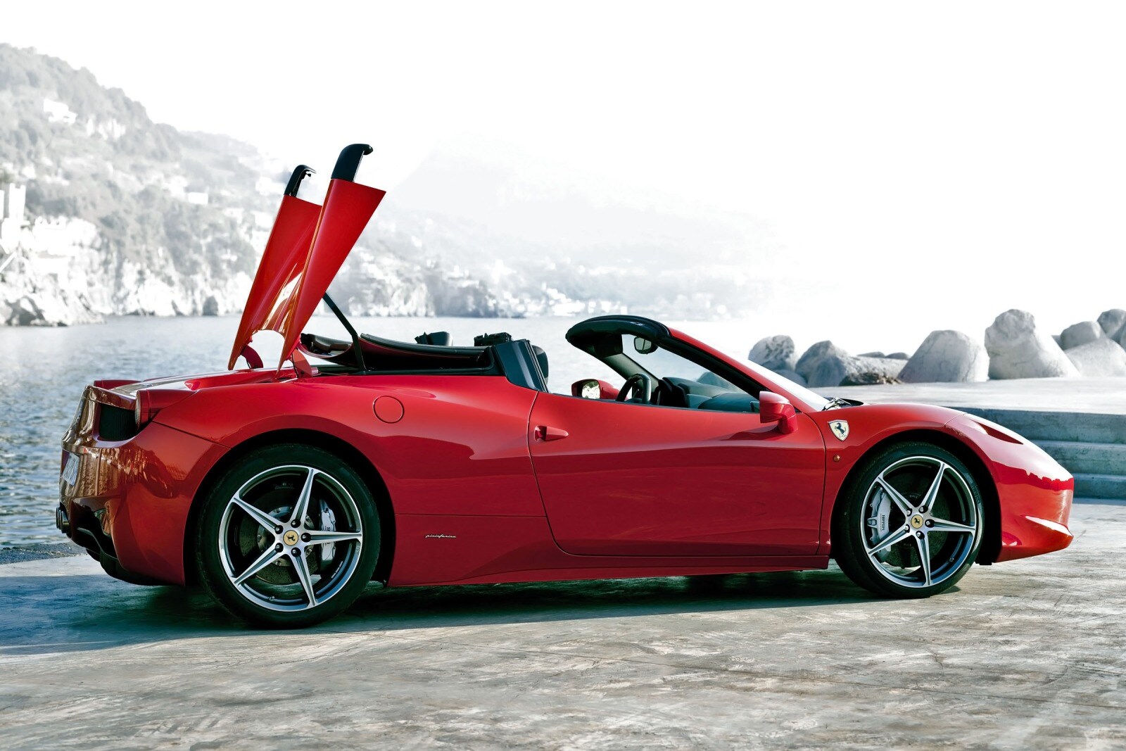 2012 Ferrari 458 Italia exterior EDETAIL