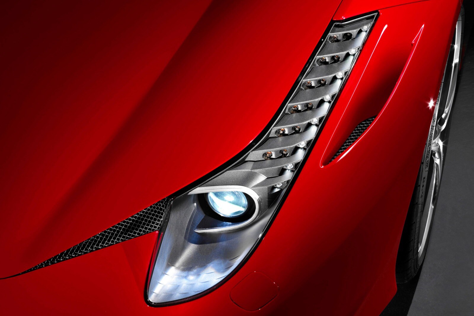 2012 Ferrari 458 Italia exterior EDETAIL