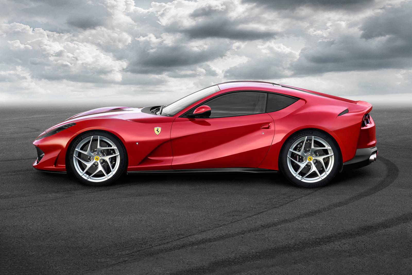2018 Ferrari 812 Superfast Coupe Profile