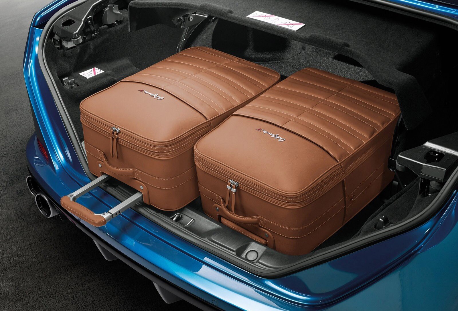 2016 Ferrari California T interior CARGO