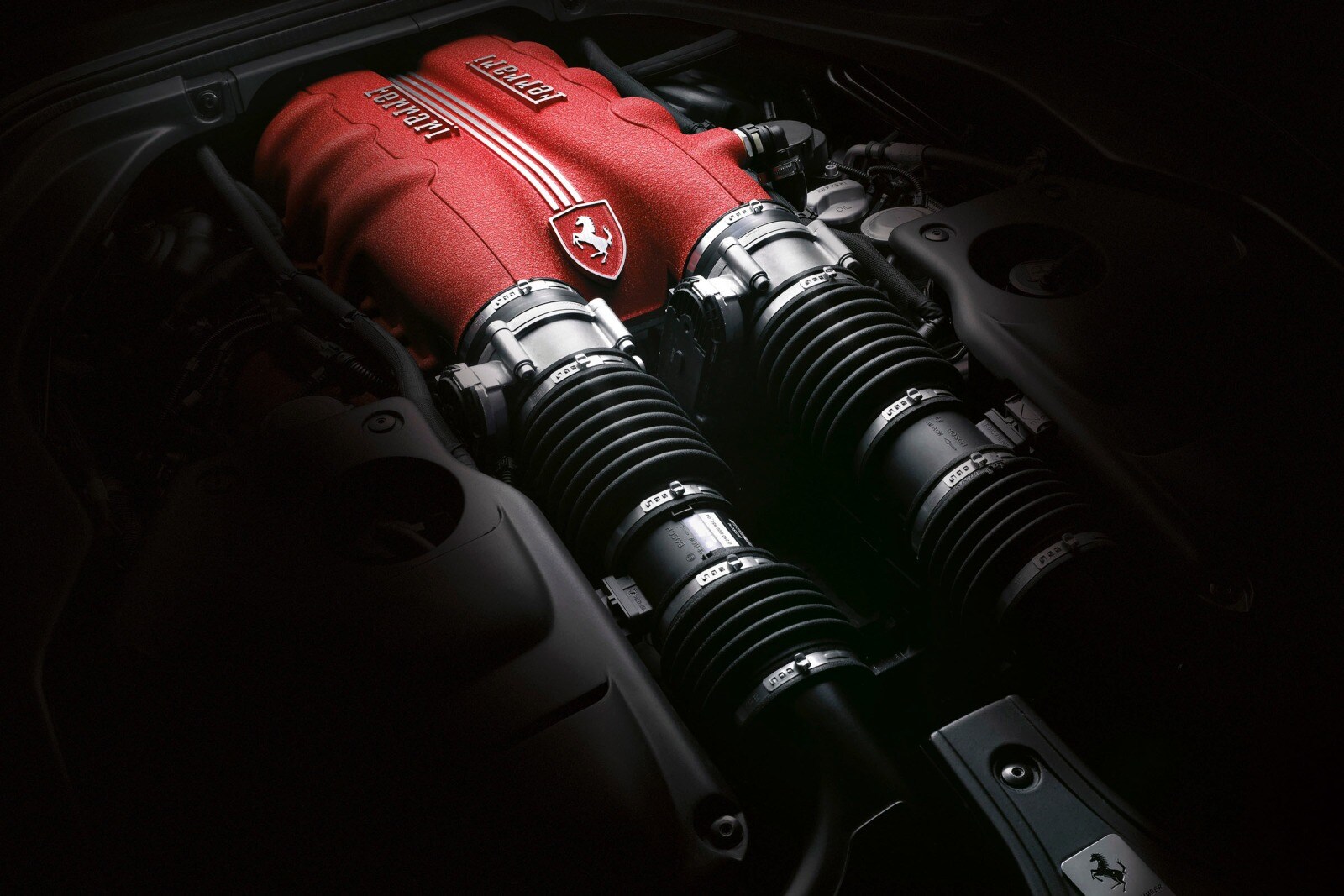 2011 Ferrari California exterior E