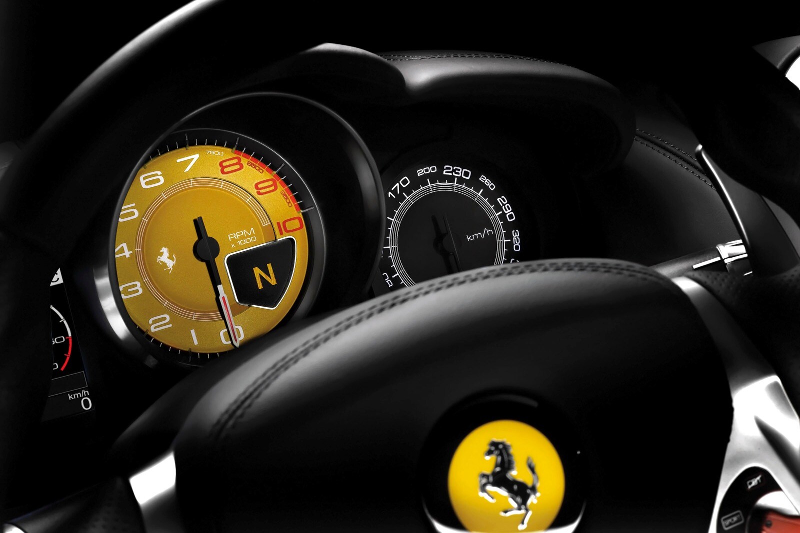 2011 Ferrari California interior G