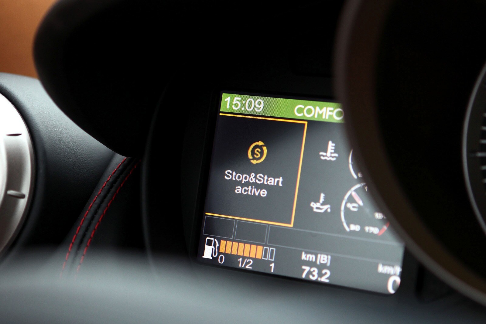 2011 Ferrari California interior DETAIL