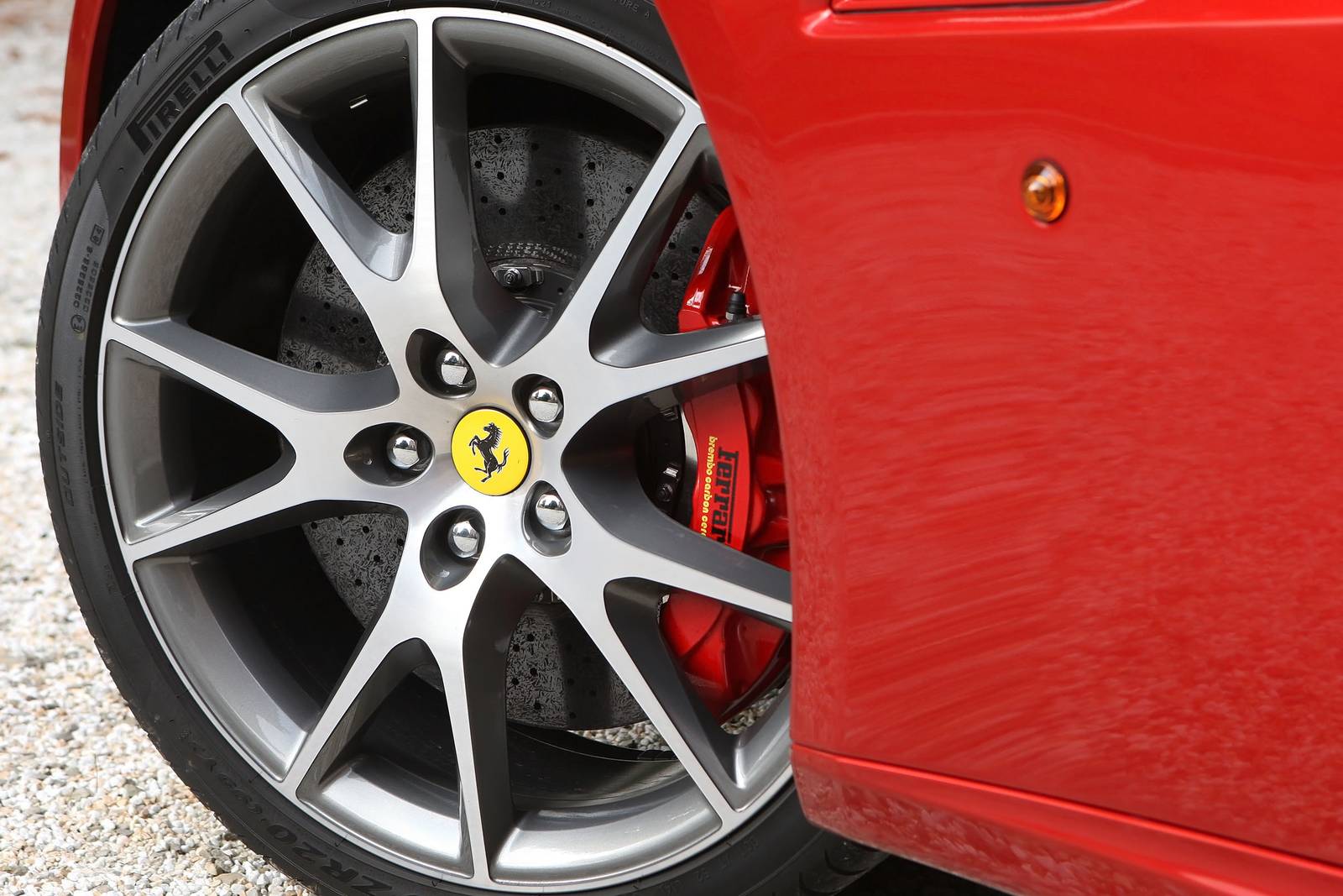 2012 Ferrari California — OEM photo 3