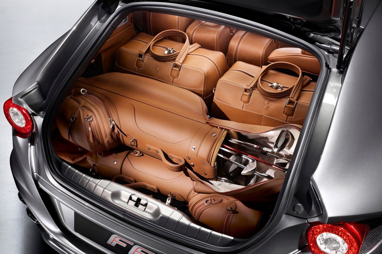 2012 Ferrari FF interior CARGO