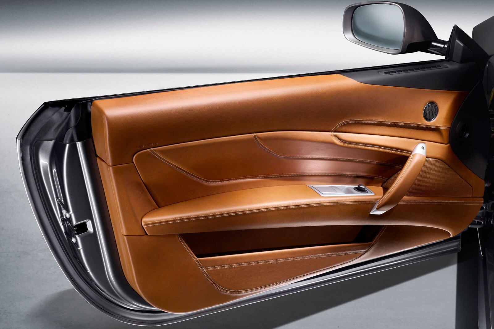 2012 Ferrari FF interior DETAIL