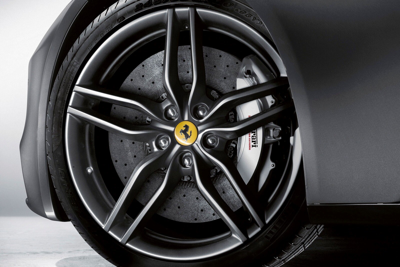 2012 Ferrari FF — OEM photo 3