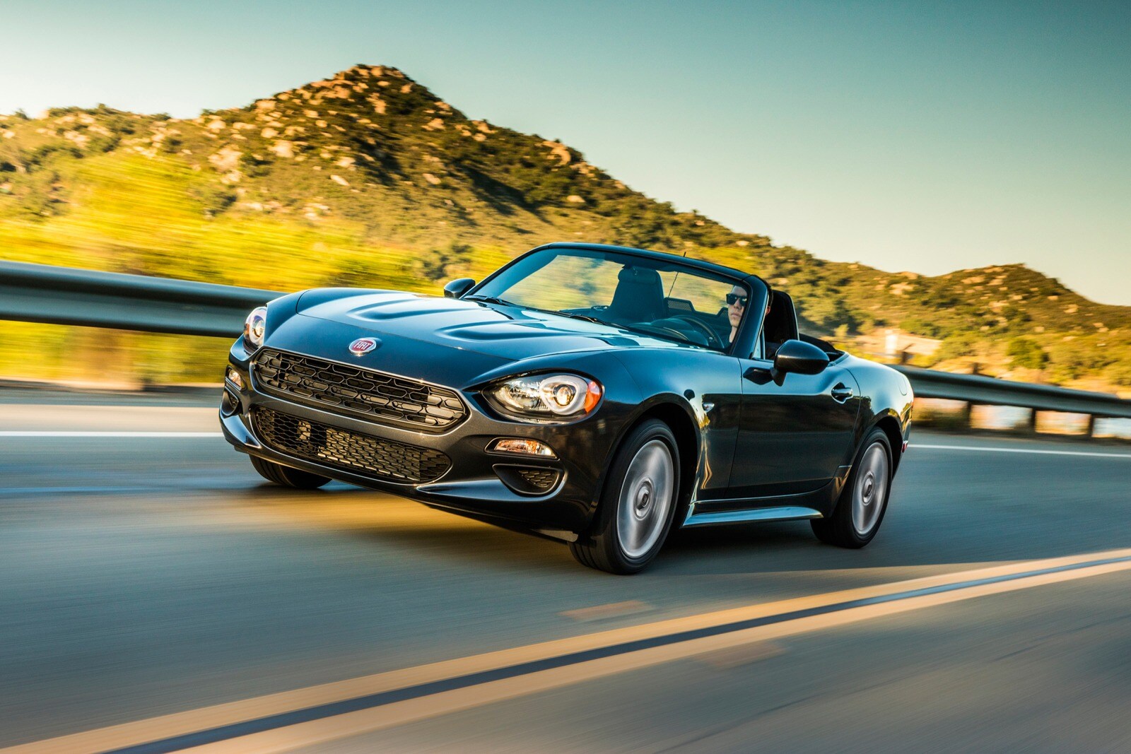 2017 FIAT 124 Spider Classica Convertible Exterior