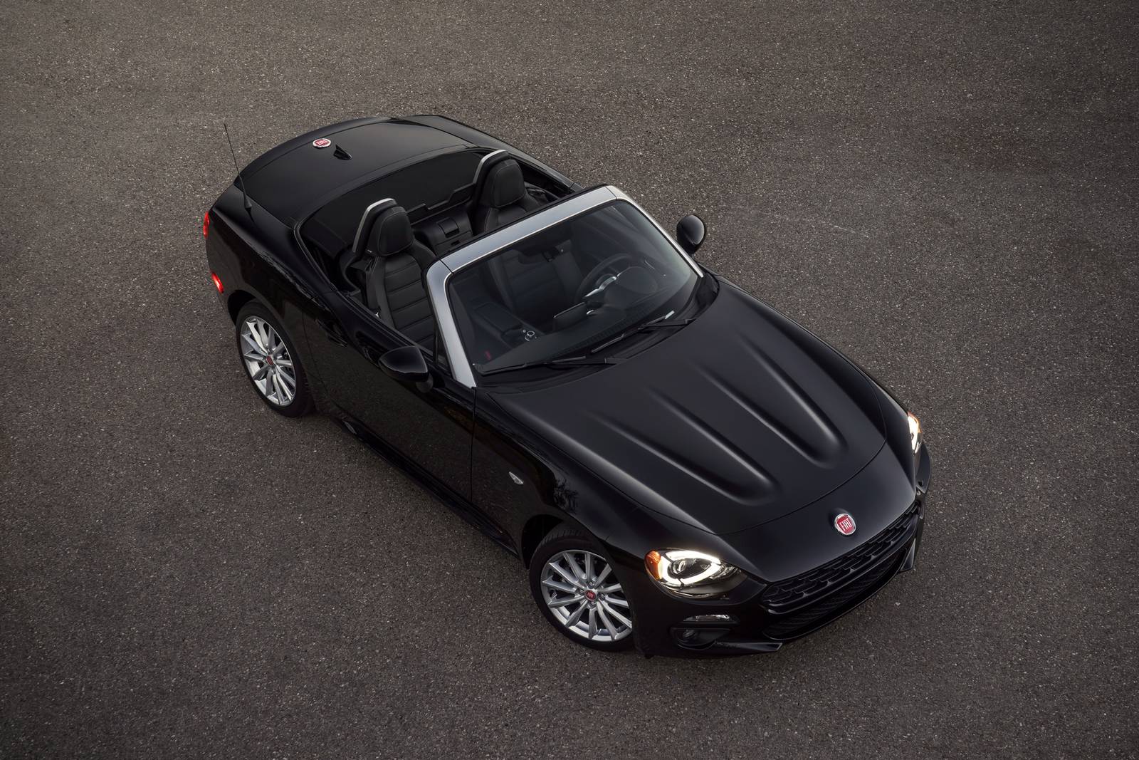 FIAT 124 Spider Lusso Convertible Exterior Shown