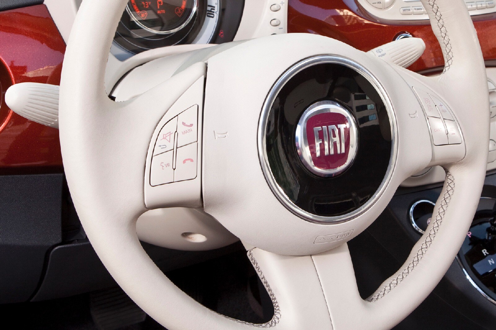 2012 Fiat 500 interior SWD