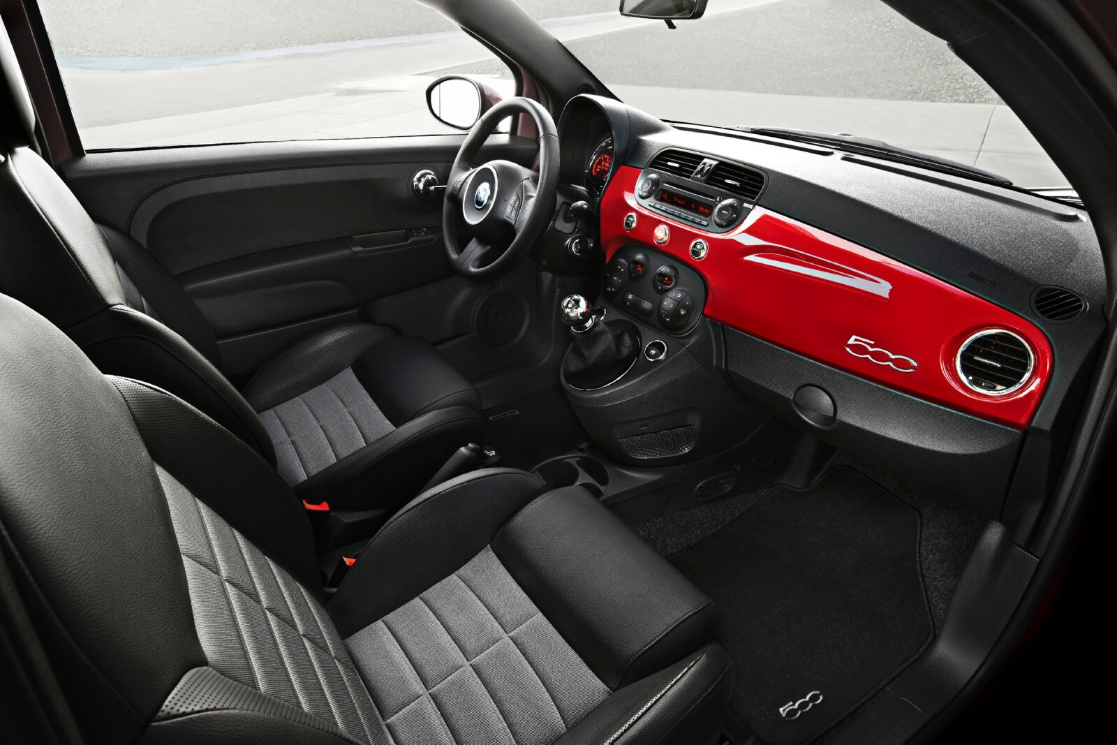 2012 Fiat 500 interior I