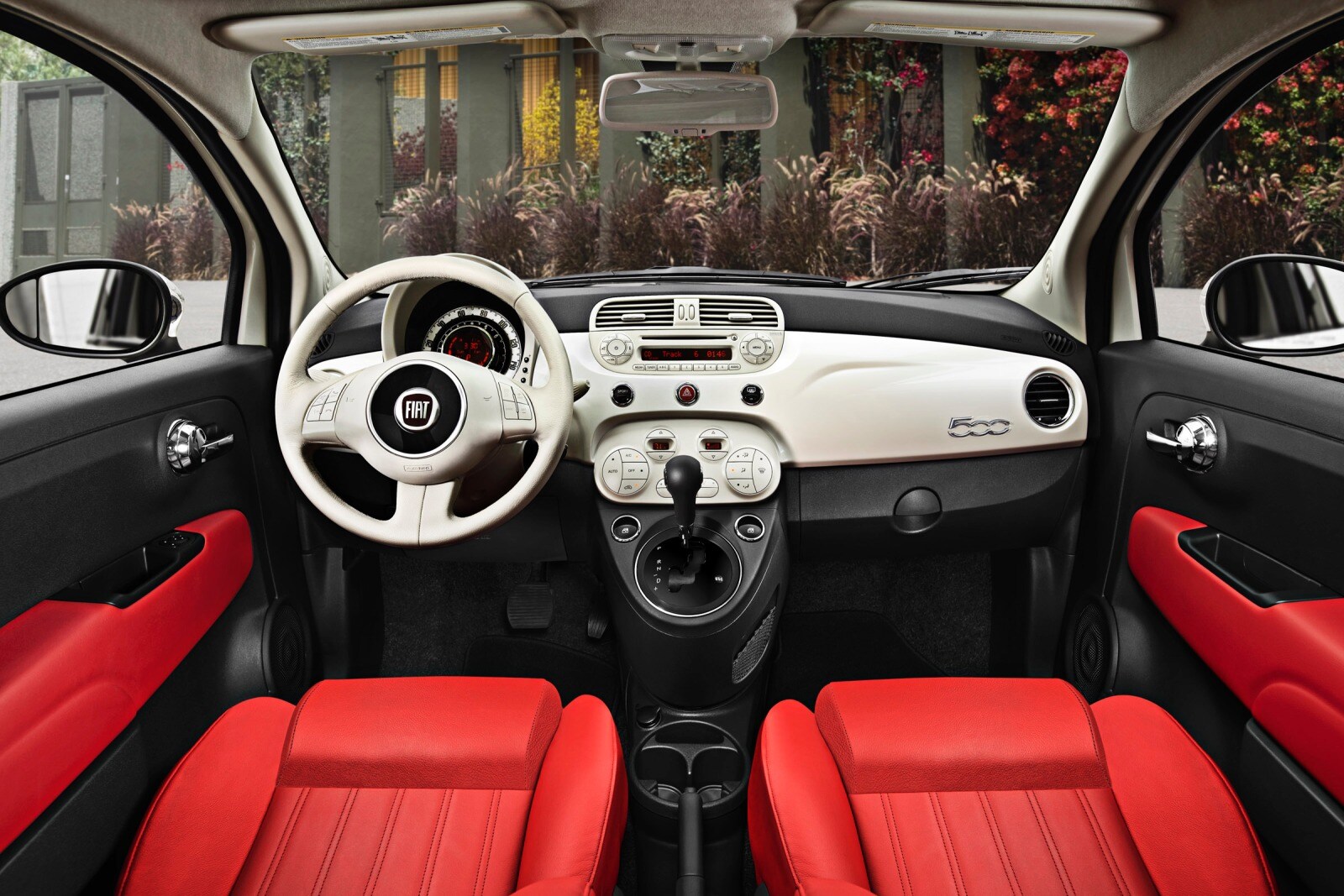 2014 Fiat 500 interior I