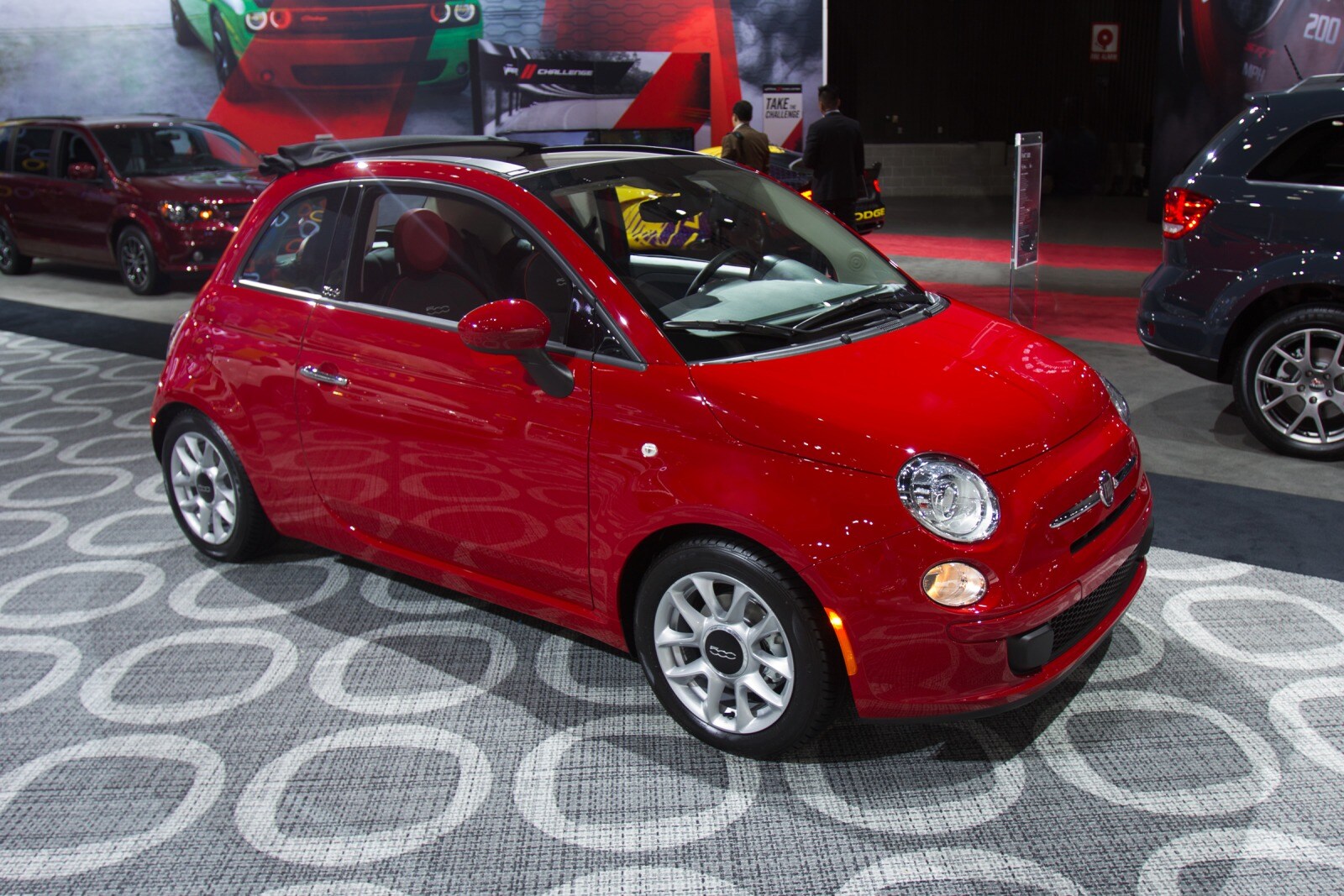 2017 Fiat 500 exterior FQ