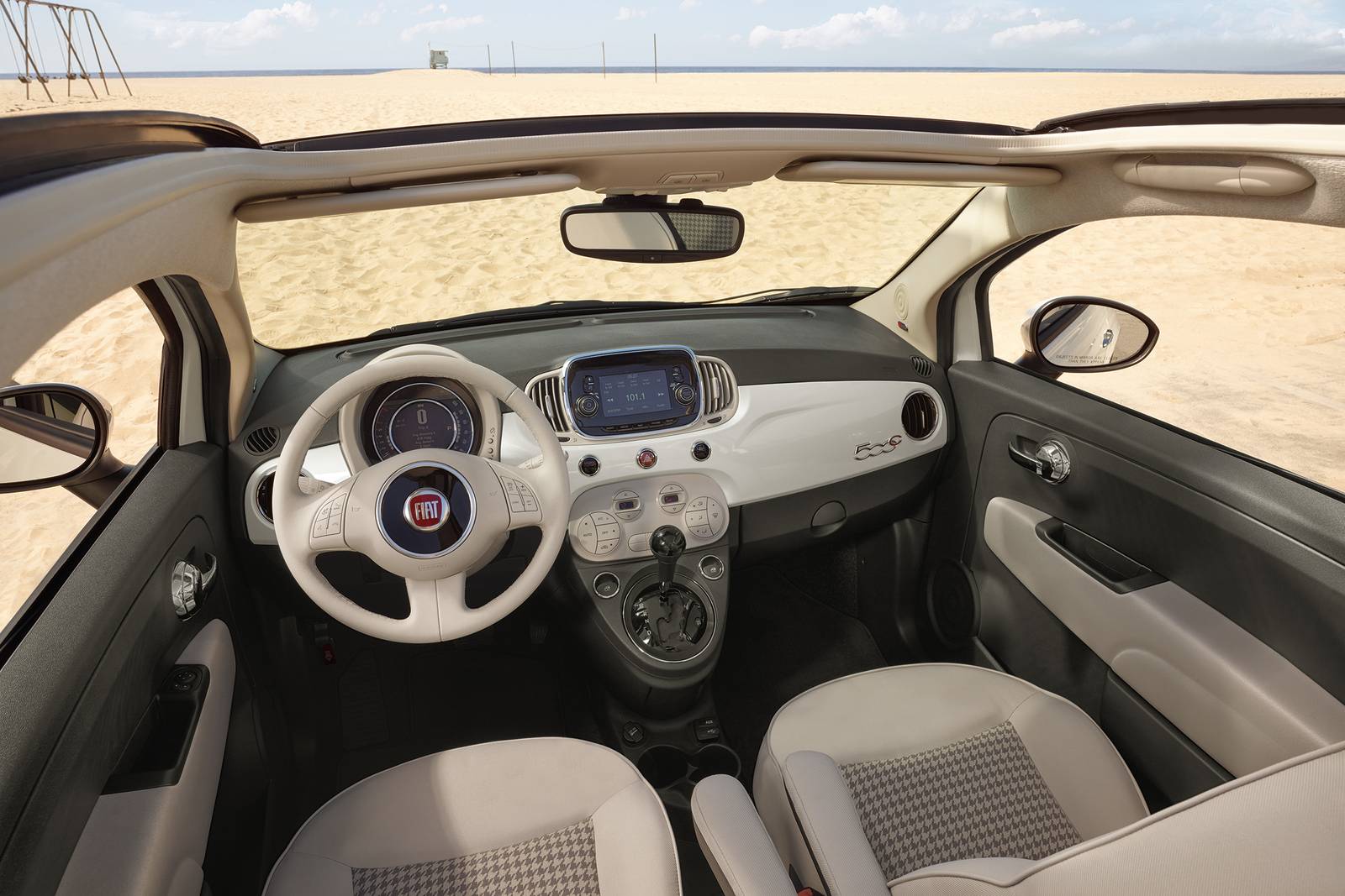 2019 FIAT 500 interior D