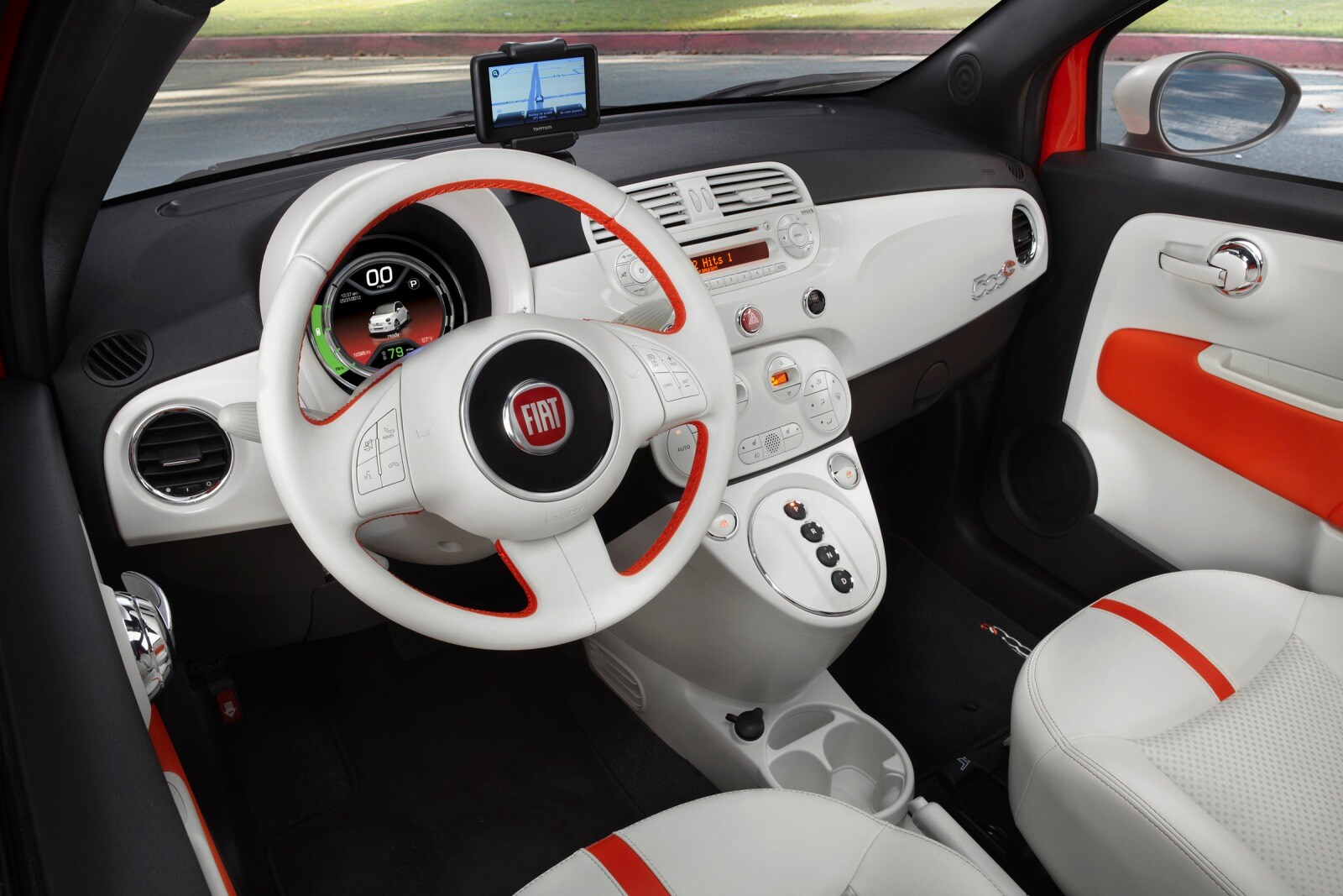 2013 Fiat 500 interior I