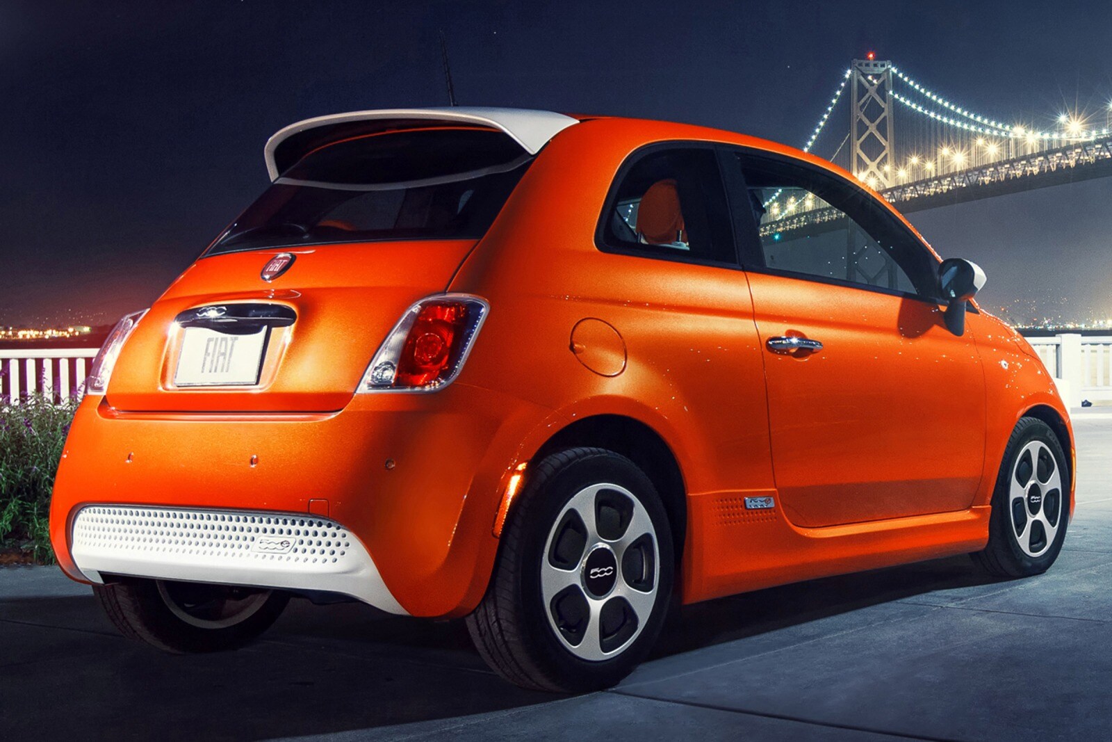 2017 Fiat 500 exterior FQ