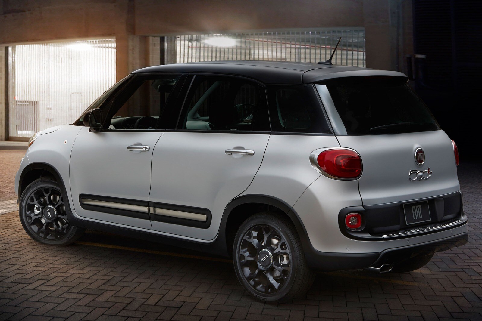 2016 Fiat 500 exterior FQ