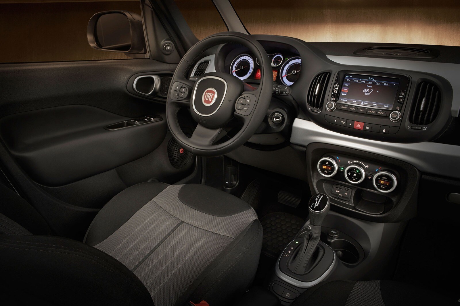 2016 Fiat 500 interior I