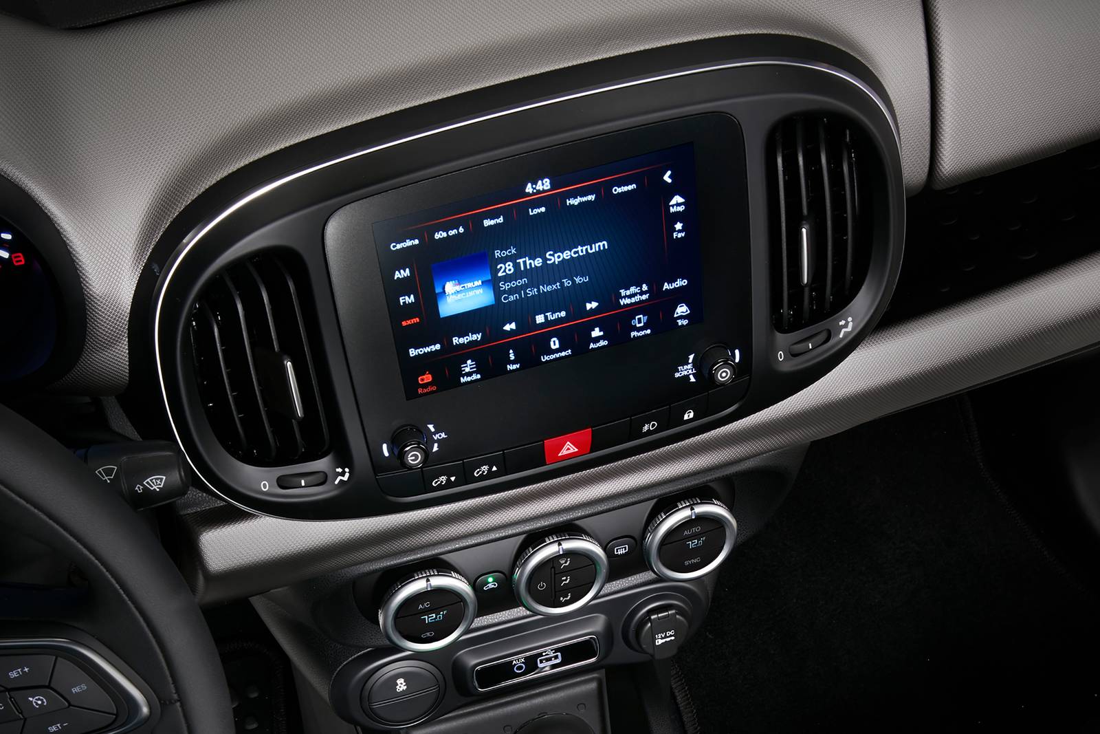 2020 FIAT 500L interior CC