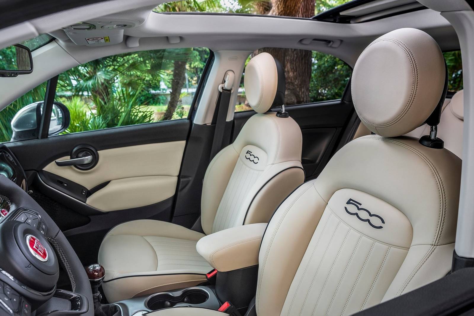 2022 Fiat 500x interior I