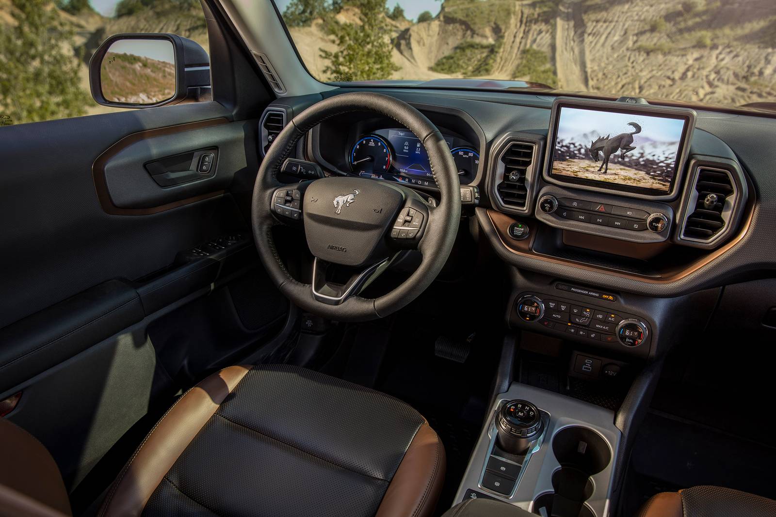 2022 Ford Bronco interior SWD