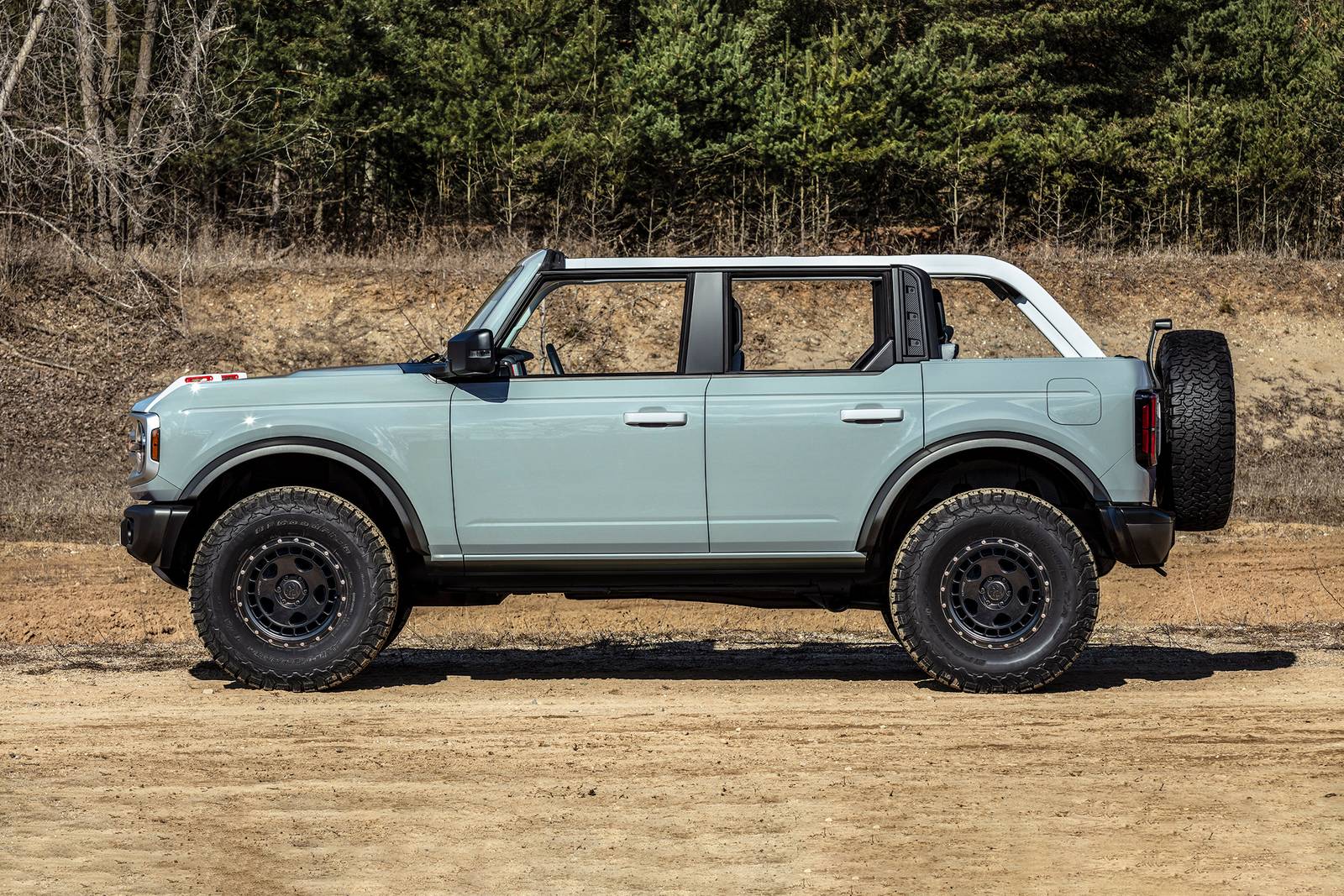 2021 Ford Bronco exterior S