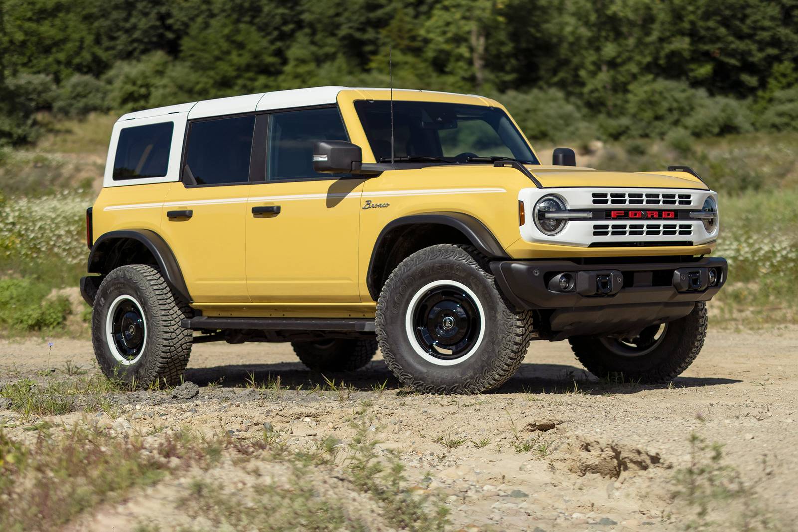 2024 Ford Bronco exterior S