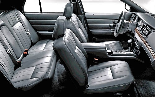 2006 Ford Crown Victoria interior I